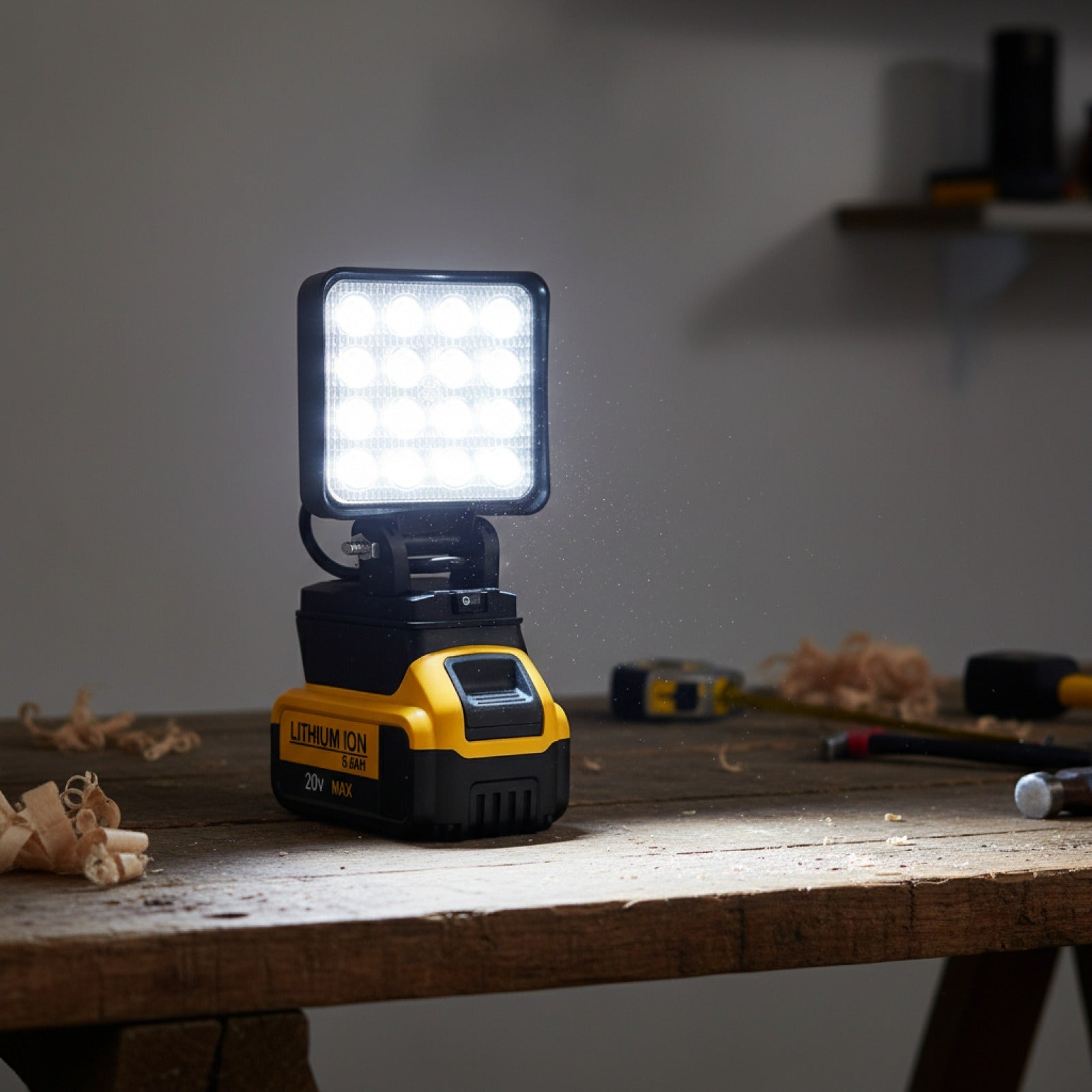 Lampe LED Portable pour Batteries Dewalt 18V - Projecteur Sans Fil pour Travail Extérieur, Pêche, Urgence